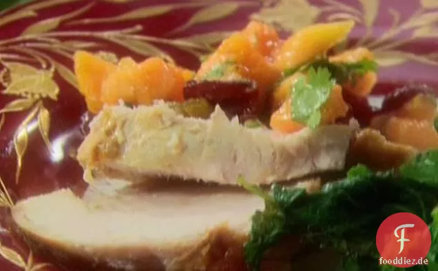 Gebratener Truthahn mit Papaya-Cranberry-Salsa