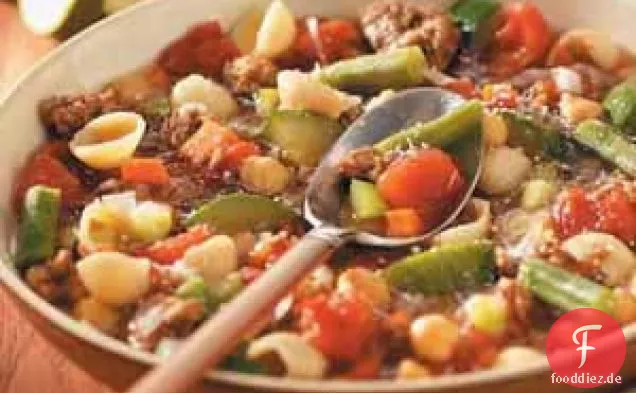 Minestrone mit italienischer Wurst