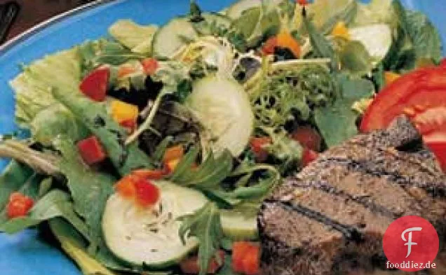Thymian-Vinaigrette-Salat