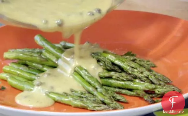 Gegrillter Spargel mit Grünem Pfeffer-Vinaigrette