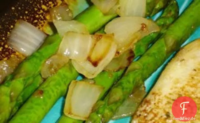 Gebratener Spargel rühren