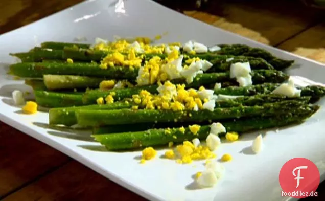 Spargel mit Parmesan-Reggiano-Vinaigrette