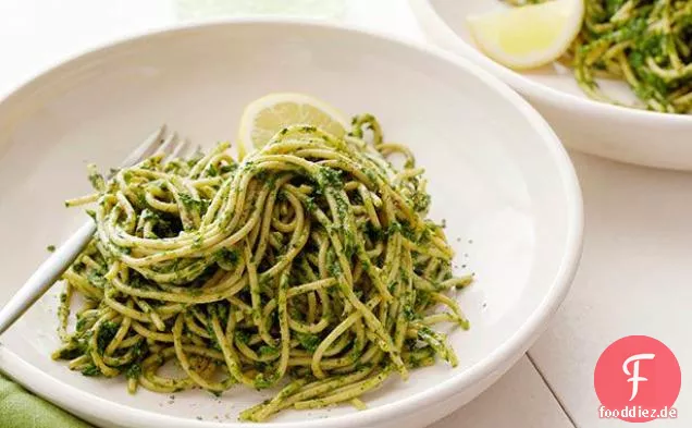 Grünkohl-Pistazien-Pesto-Spaghetti