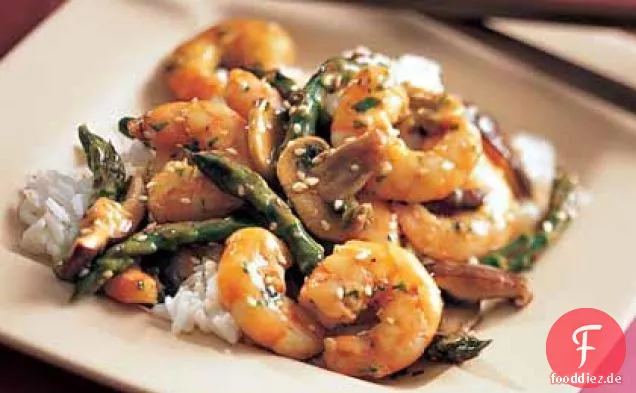 Garnelen und Spargel mit Ingwer-Sesam-Sauce