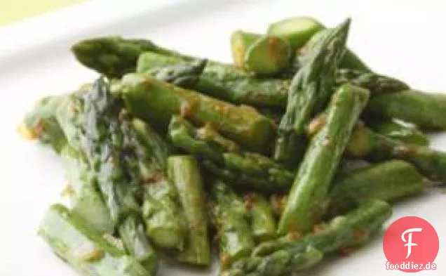 Spargel mit Currybutter