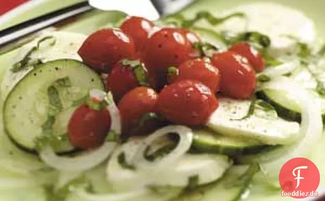 Trauben-Tomaten-Mozzarella-Salat