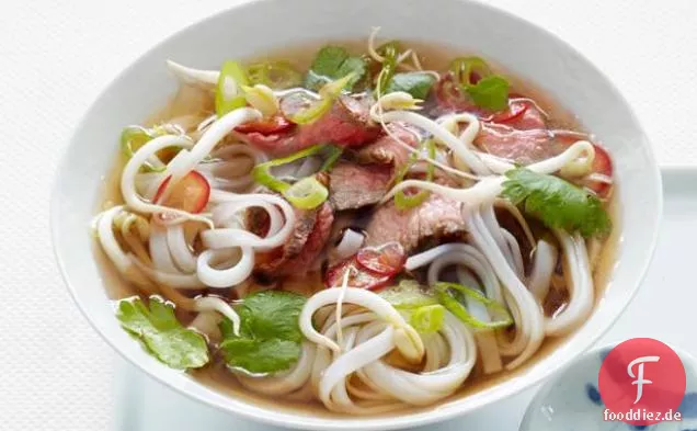 Vietnamesische Nudelsuppe