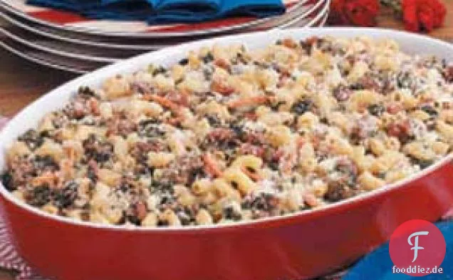 Spinat Rindfleisch Makkaroni Backen