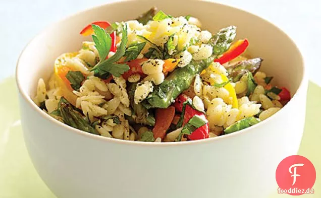 Orzo mit Paprika und Spargel