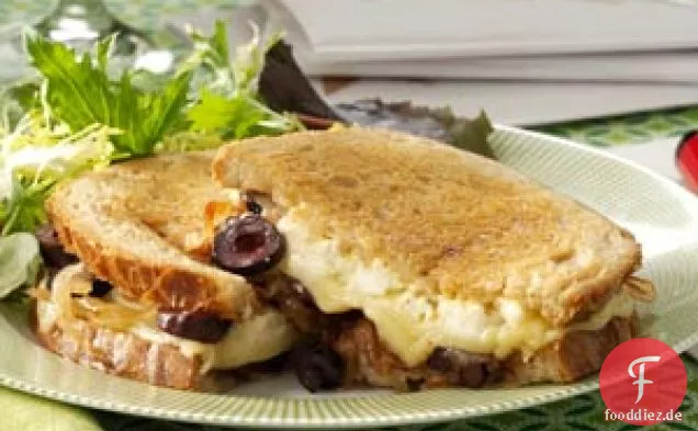 Gourmet-Sandwich mit gegrilltem Käse