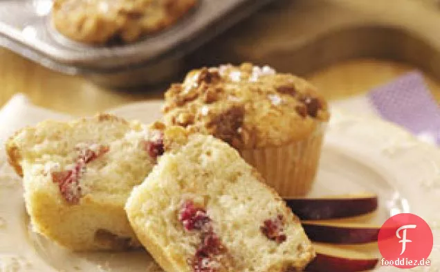 Pflaumenmuffins mit Streuselspitze