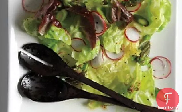 Bibb-Salat Mit Radieschen Und Spargel