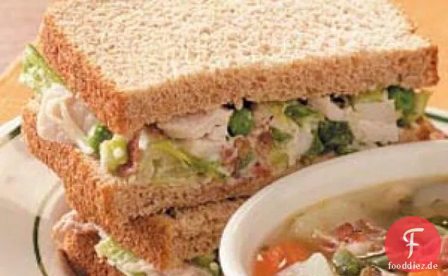 Putensalat-Sandwiches