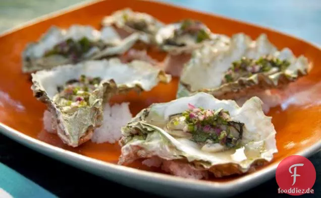 Gegrillte Austern mit Jalapeno-Kräuter-Mignonette