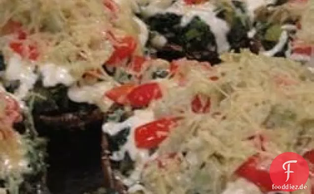 Mit Gemüse gefüllte Portobello-Pilze