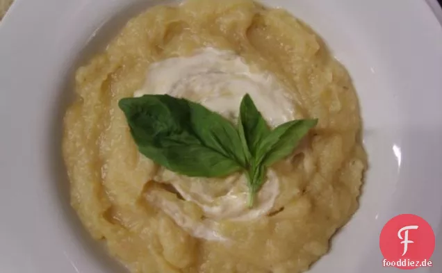 Lauch-, Kartoffel- und Selleriesuppe