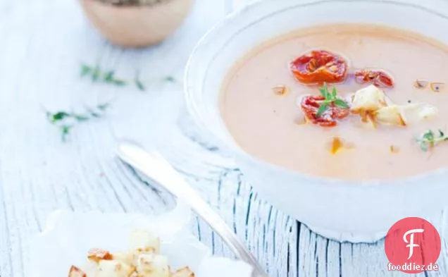 Grüne Erbstück Tomaten-Sellerie-Suppe