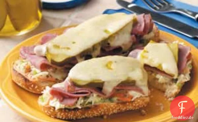 Reuben Krautsalat Sandwiches