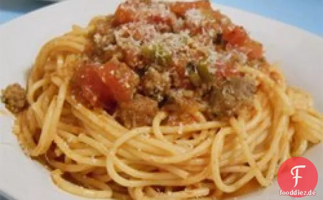Rote Schüssel Spaghetti