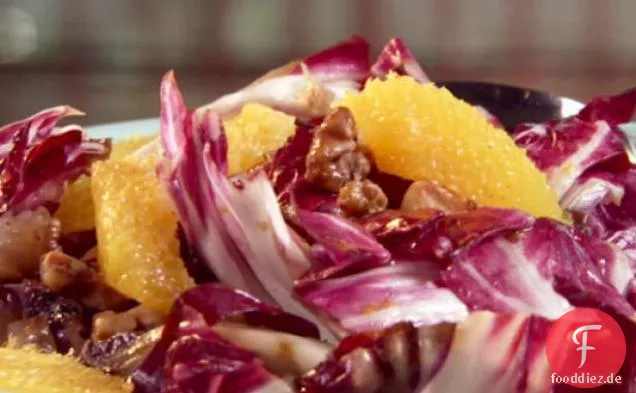 Gegrillter Radicchio und Walnusssalat