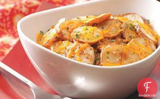 Käse und Zwiebelkartoffeln