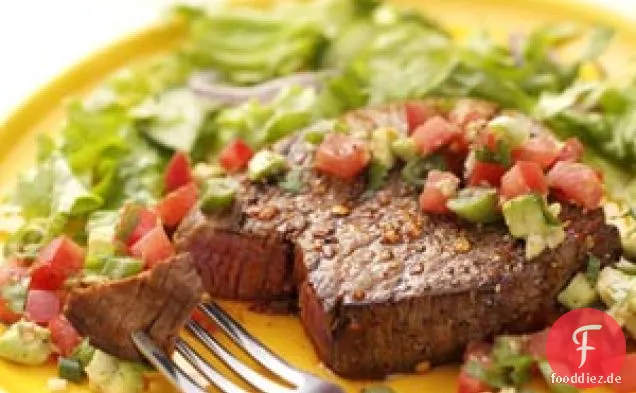 Gepfefferte Steaks mit Salsa
