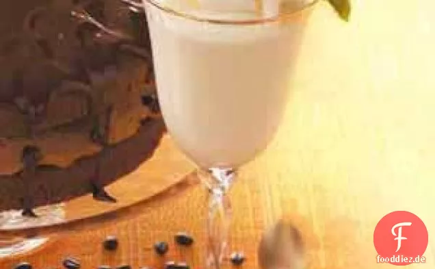 Elegante weiße Schokoladenmousse