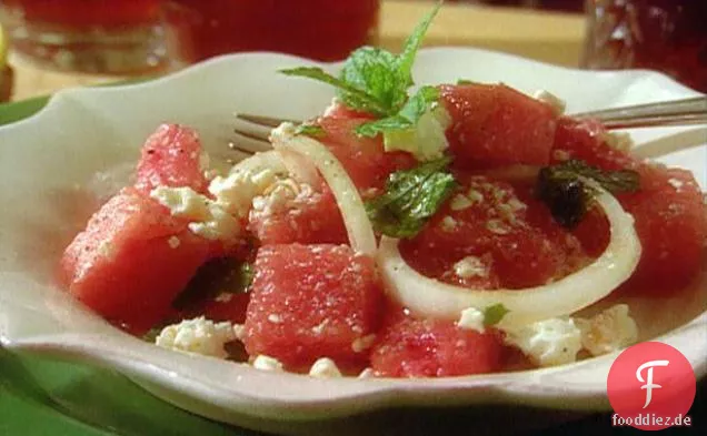 Wassermelonensalat mit Minzblättern