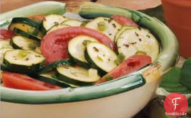 Zucchini-Tomaten-Wurf
