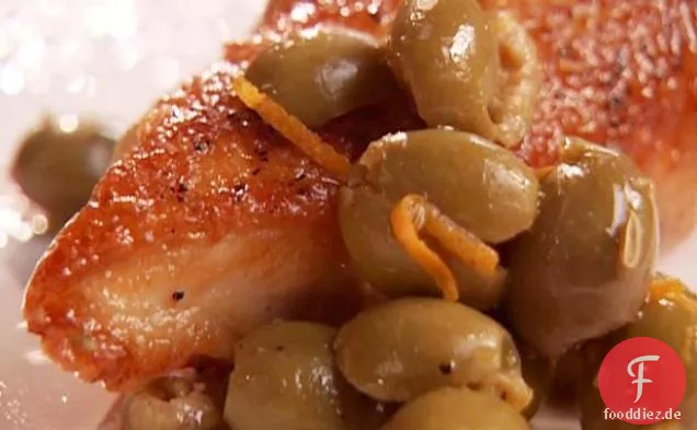 Hähnchenbrust mit Orangen-Fenchelsamen-Oliven-Relish