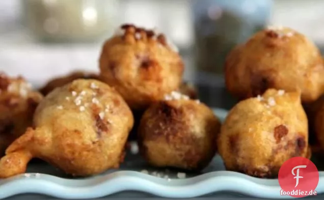Frittierter Keksteig mit Fleur de Sel