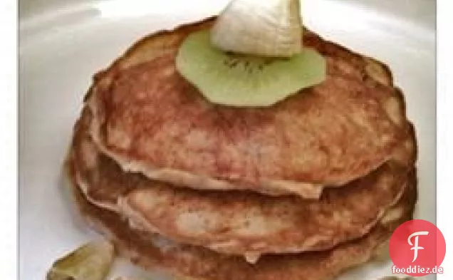 Köstlich gesunde Paleo-Pfannkuchen mit Banane und Walnüssen