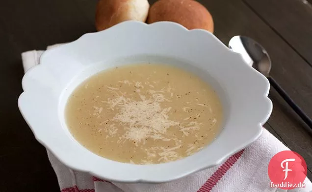Geröstete Knoblauchsuppe