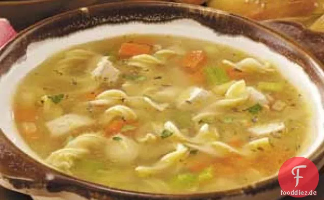 Klobige Hühnernudelsuppe