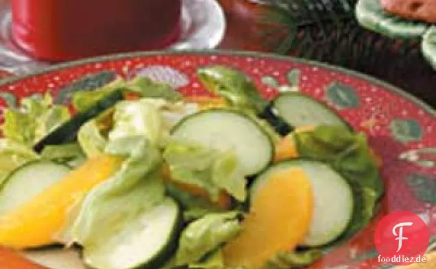 Orangen-Gurken-Salat-Salat