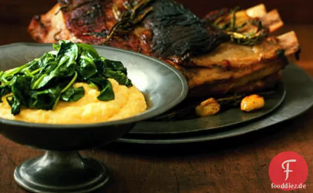 Gebratenes Kalbfleisch mit Rosmarin und Knoblauch