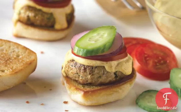 Bombay Sliders mit Knoblauch-Curry-Sauce