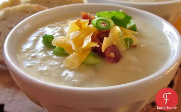 Gerösteter Knoblauch und Kartoffelsuppe