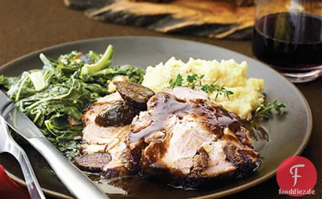 Schweineschulterbraten mit Feigen, Knoblauch und Pinot Noir