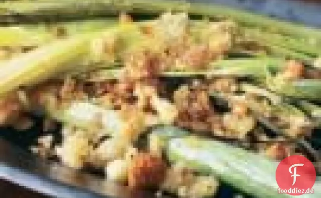 Lauch mit Butterbrotkrumen