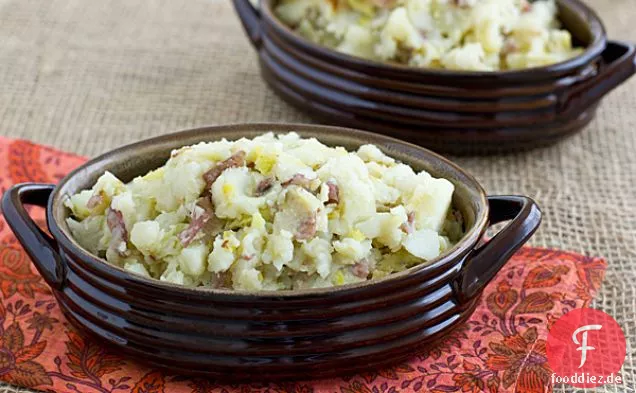 Zerschlagene rote Kartoffeln & Lauch