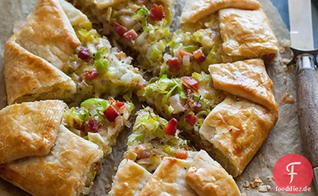 Karamellisierter Lauch Schalotten Und Pancetta Galette
