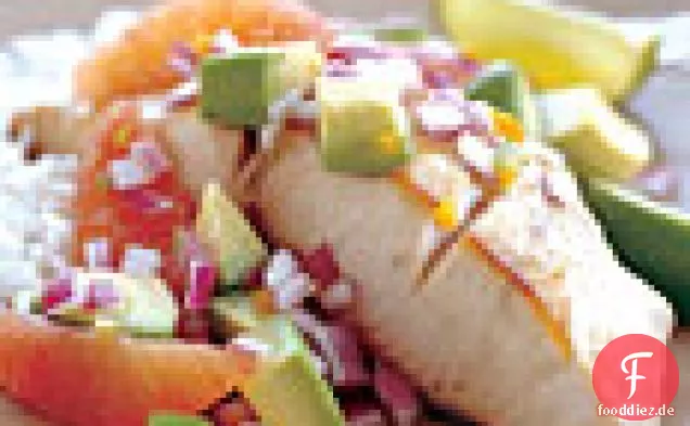 Mahi-Mahi mit Blutorange, Avocado und roter Zwiebel Salsa