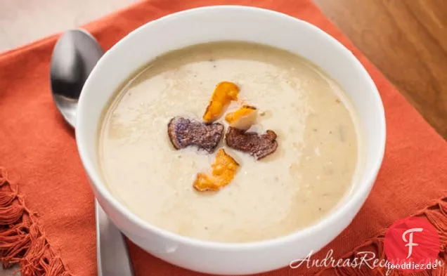 Kartoffel-Lauch-Suppe mit weißem Trüffelhonig