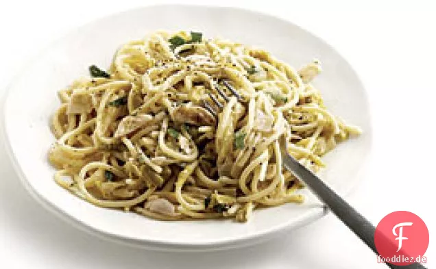 Spaghetti mit cremig geschmortem Knoblauch und Lauch