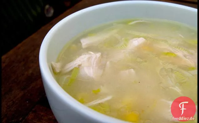 Hühnchen-, Mais- und Lauchsuppe