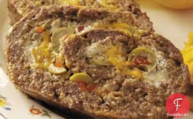 Mit Käse gefüllter Hackbraten