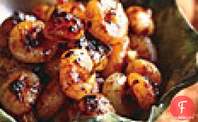 Geschmorte Babyzwiebeln mit Orangensaft und Balsamico-Essig