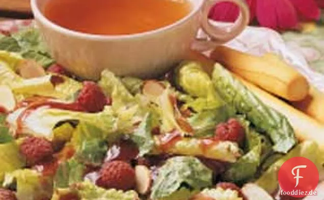 Mandel-Himbeer-Salat