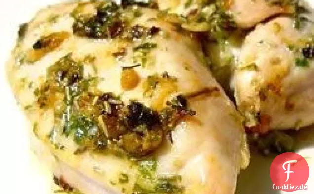 Gegrilltes Hähnchen mit Kräuterbutter